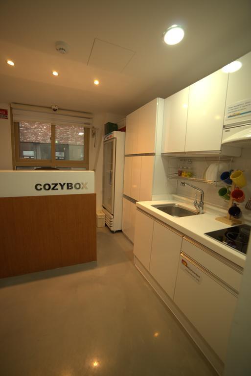 Cozybox Hotel Seoul Bagian luar foto