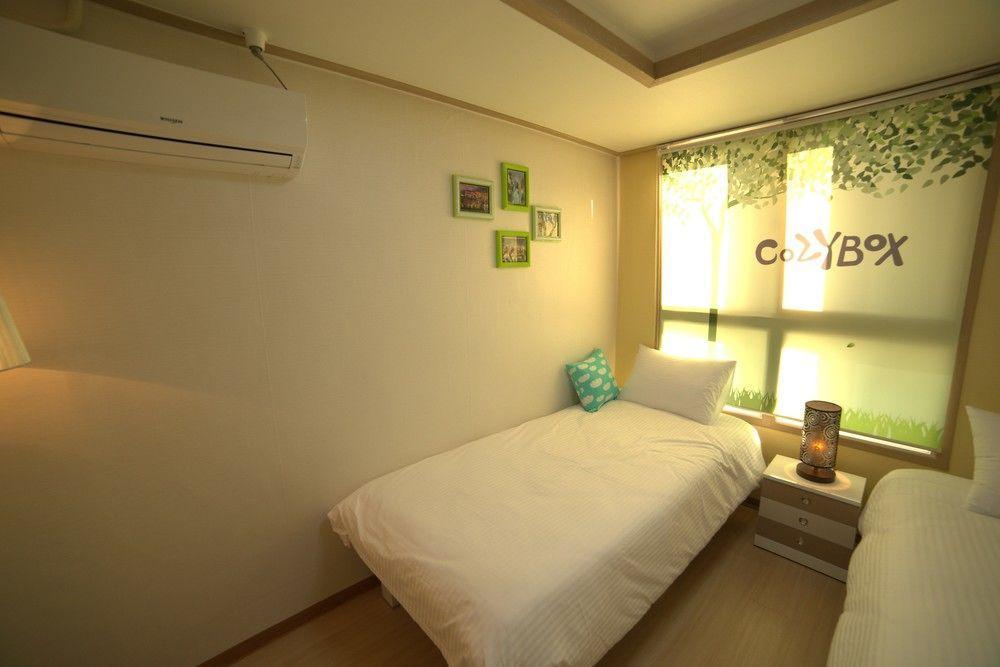 Cozybox Hotel Seoul Bagian luar foto