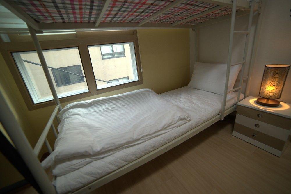 Cozybox Hotel Seoul Bagian luar foto