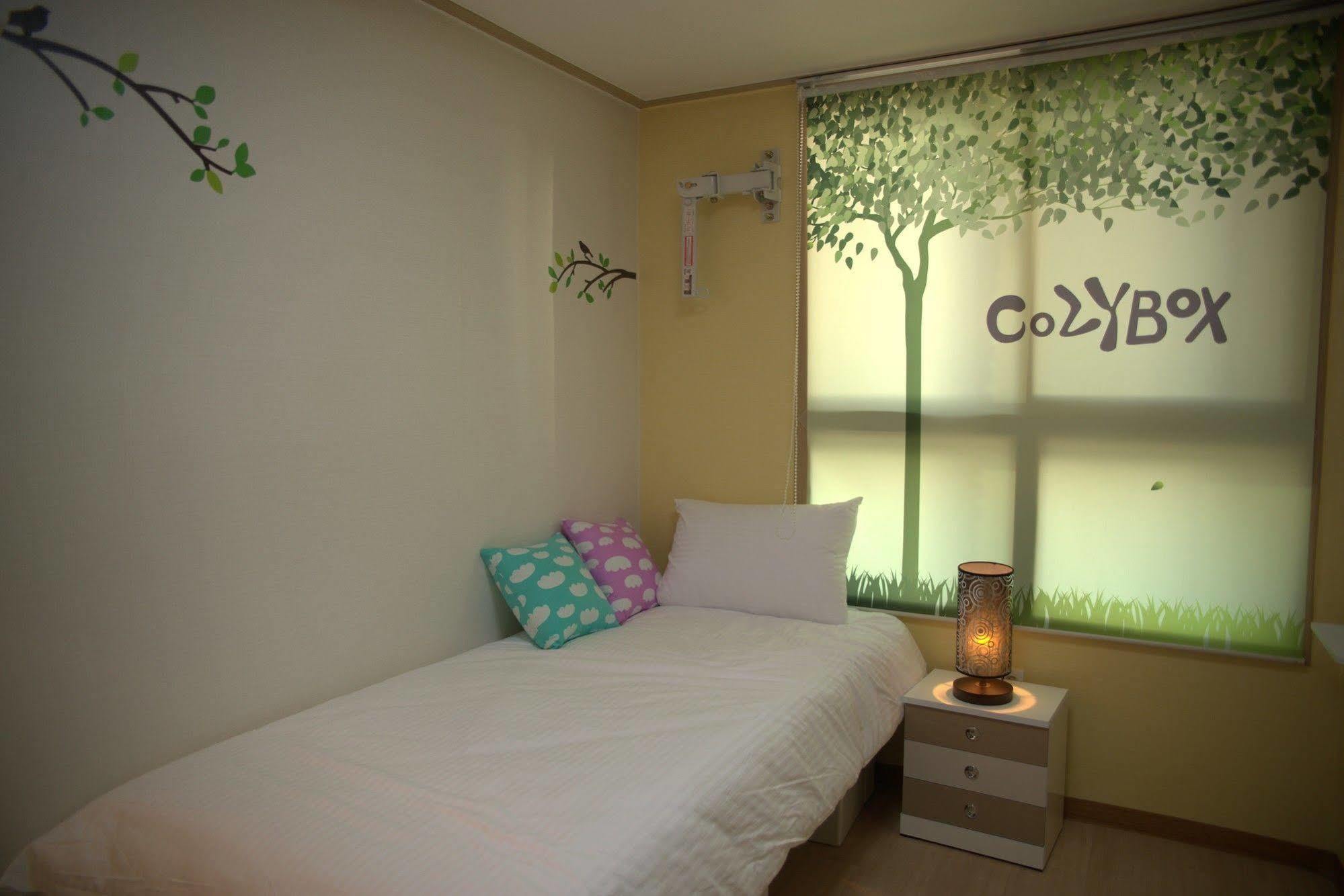 Cozybox Hotel Seoul Bagian luar foto